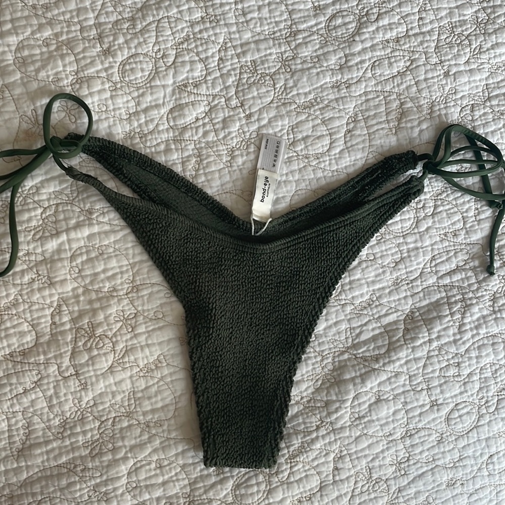 Bond-eye Serenity Brief
